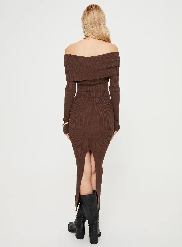 Phylis Off The Shoulder Maxi Dress Chocolate