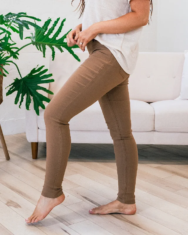 Hyperstretch Skinny Jeans Regular and Plus - Almond