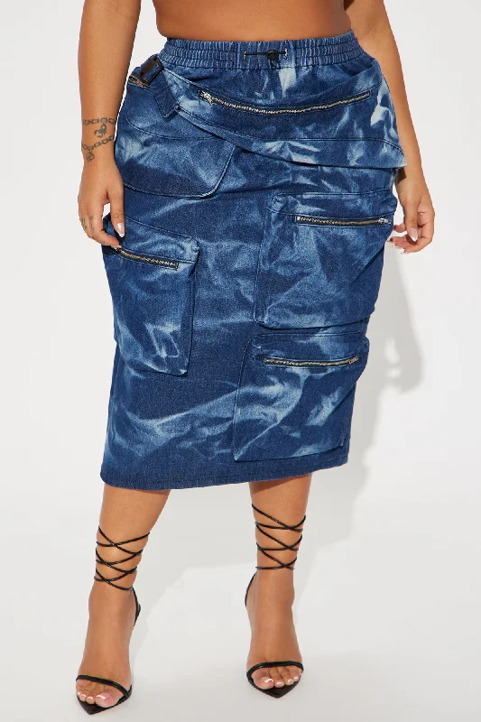 Not Sorry Mineral Wash Cargo Midi Skirt - Dark Wash