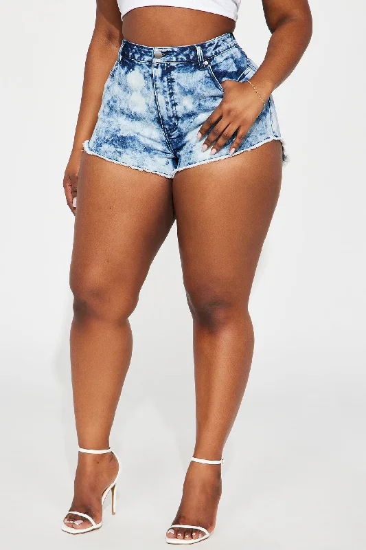 When I'm With You Stretch Denim Shorts - Light Wash