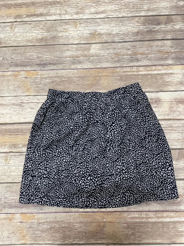 Black & White Athletic Skirt Lou And Grey, Size M