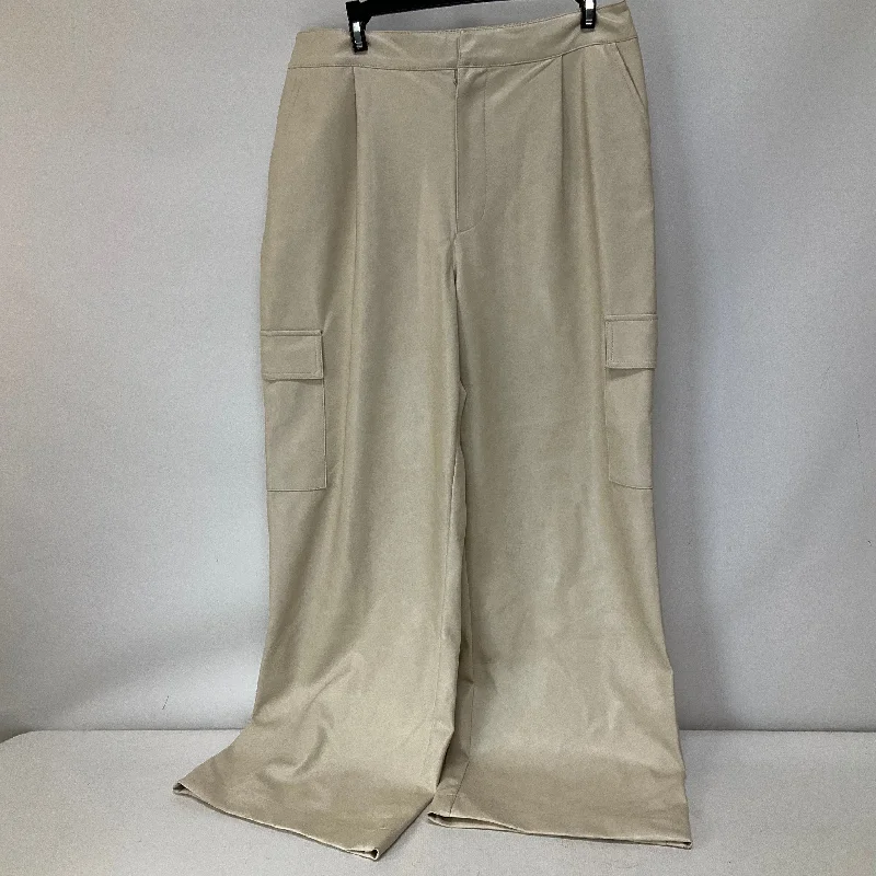 Cream Pants Cargo & Utility Avec Les Filles, Size M