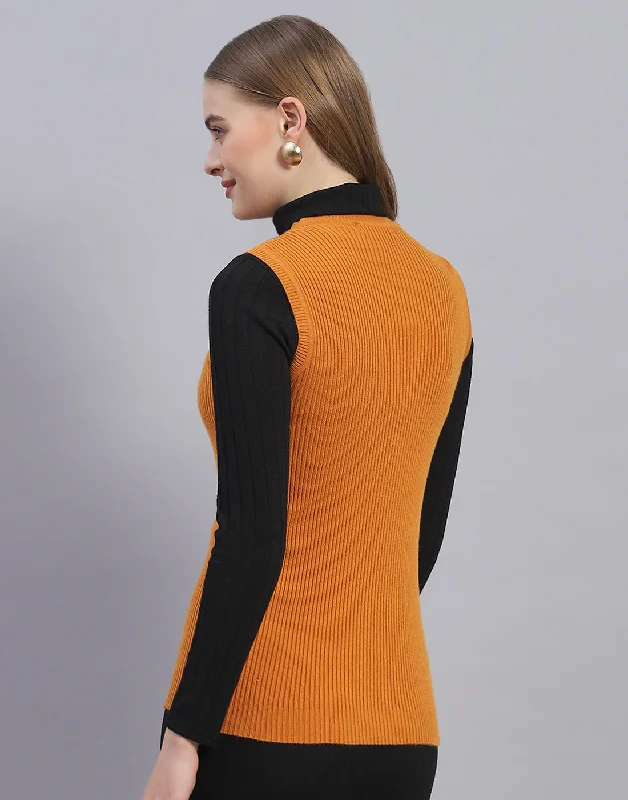 Women Mustard Solid Round Neck Sleeveless Sweater