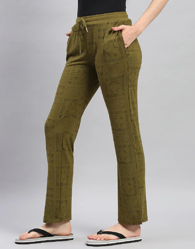 Women Olive Printed Regular Fit Lower