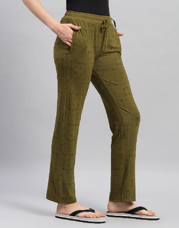 Women Olive Printed Regular Fit Lower